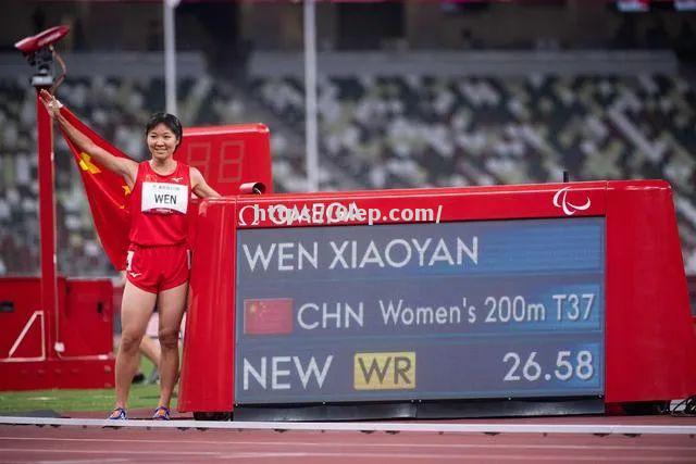 法国女子田径队四项领先成绩夺冠，闪耀成就